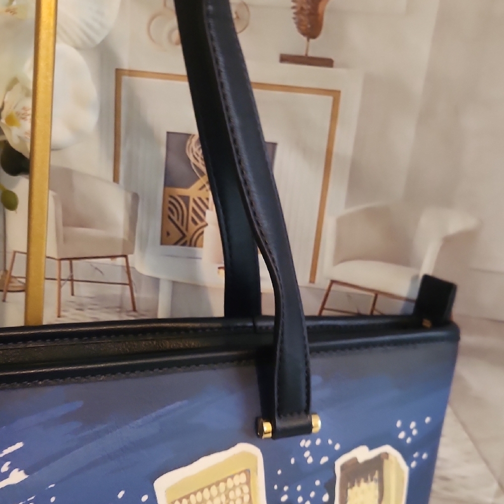 Stylish Blue Cityscape Tote Bag - Picture 8 of 8